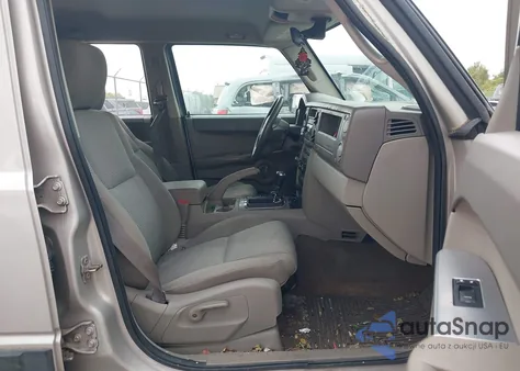 2007 Jeep Commander Sport z USA, uszkodzony, nr VIN 1J8HG48K57C510082